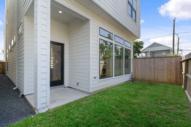 $840,000 | 1213 Northwood Street, Houston, TX 77009