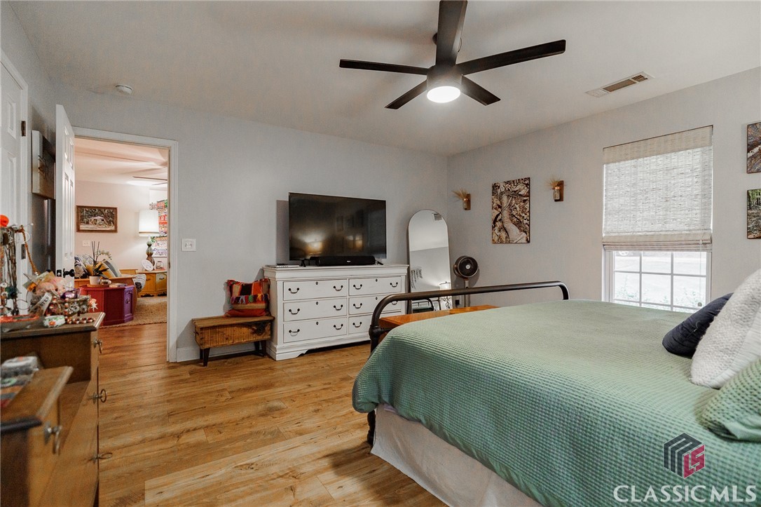 2009 Simonton Bridge Road Watkinsville, GA 30677 - Photo 12 of 45 Primary Bedroom