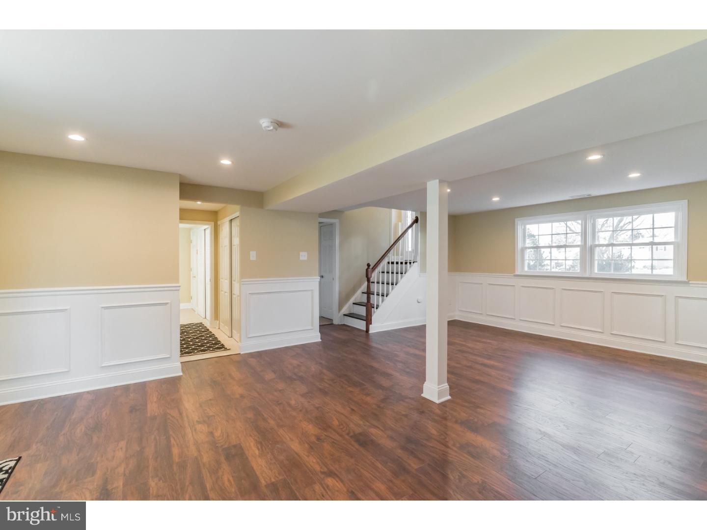 243 Centennial Road Warminster, PA 18974 - Photo 15 of 24 Gallery Image 15