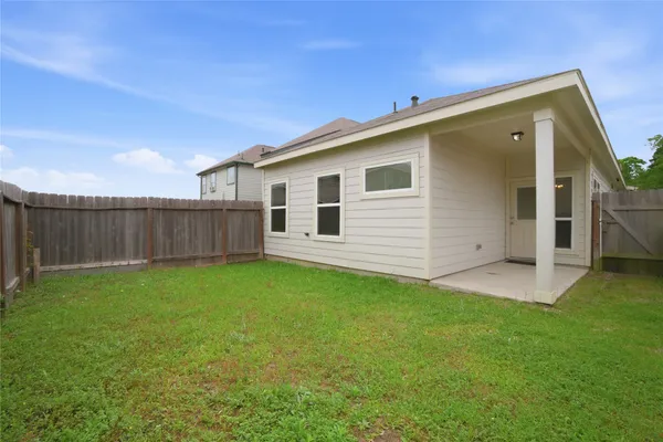 $1,850 | 116 Camelot Pl Court, Conroe, TX 77304