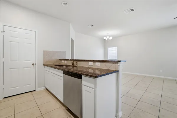 $1,850 | 116 Camelot Pl Court, Conroe, TX 77304