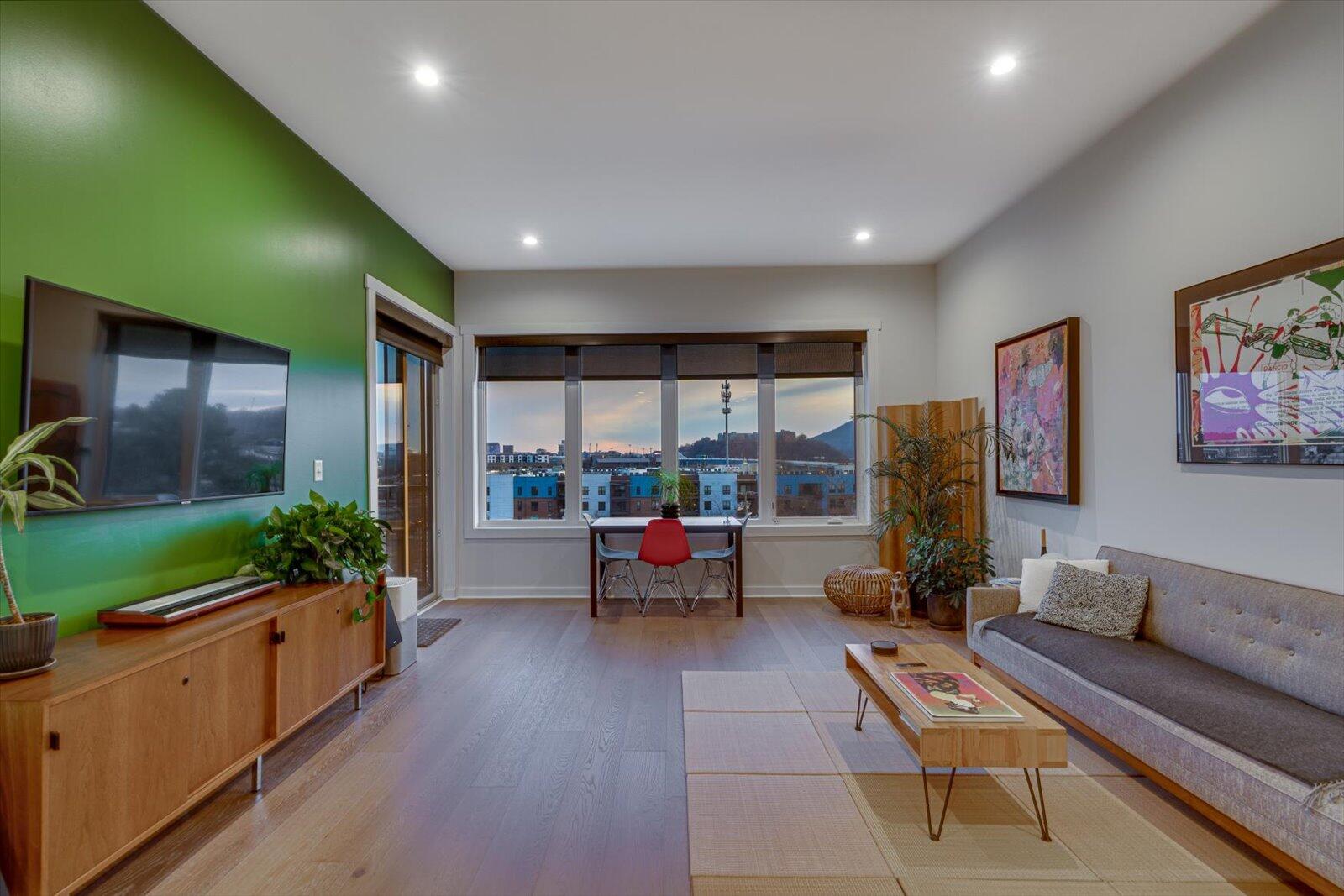 411 Fairpoint Street, Unit 202 Chattanooga, TN 37405 - Photo 37 of 48 37-411 Fairpoint St 202-37