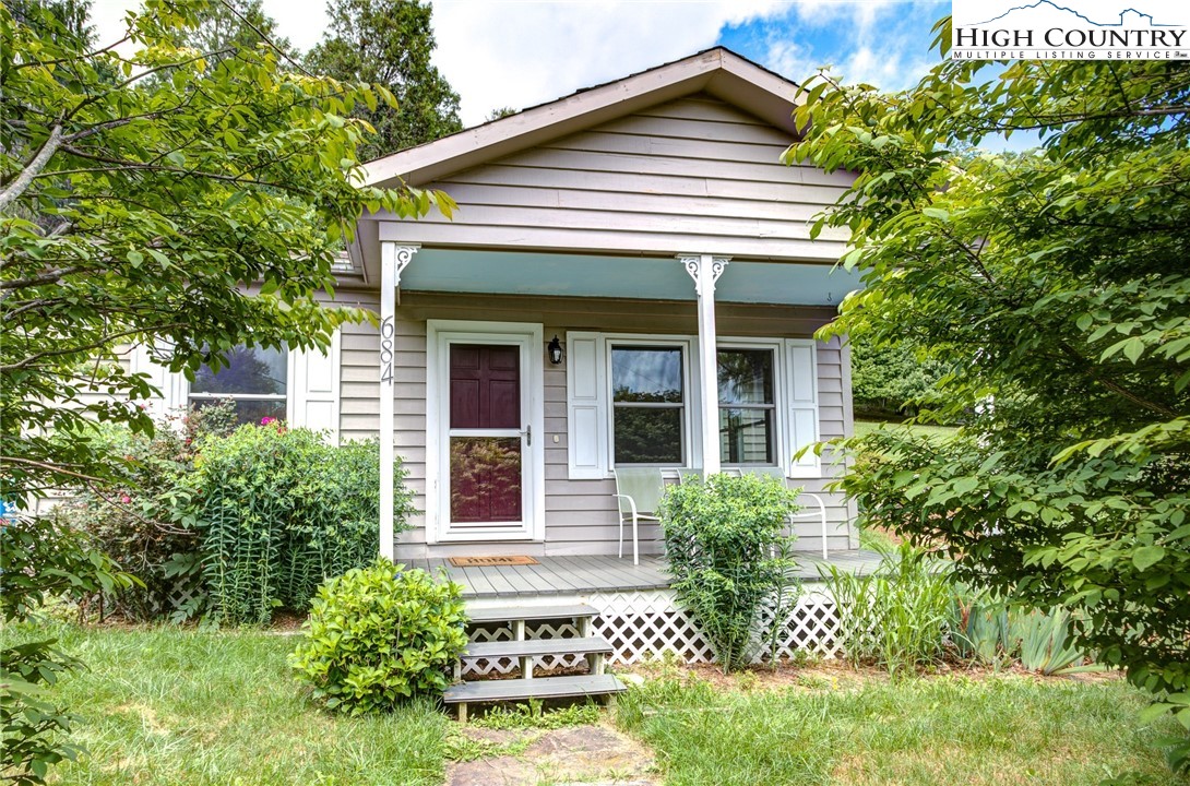 684 Queen Street Boone, NC 28607 - Photo 1 of 26 Gallery Image 1