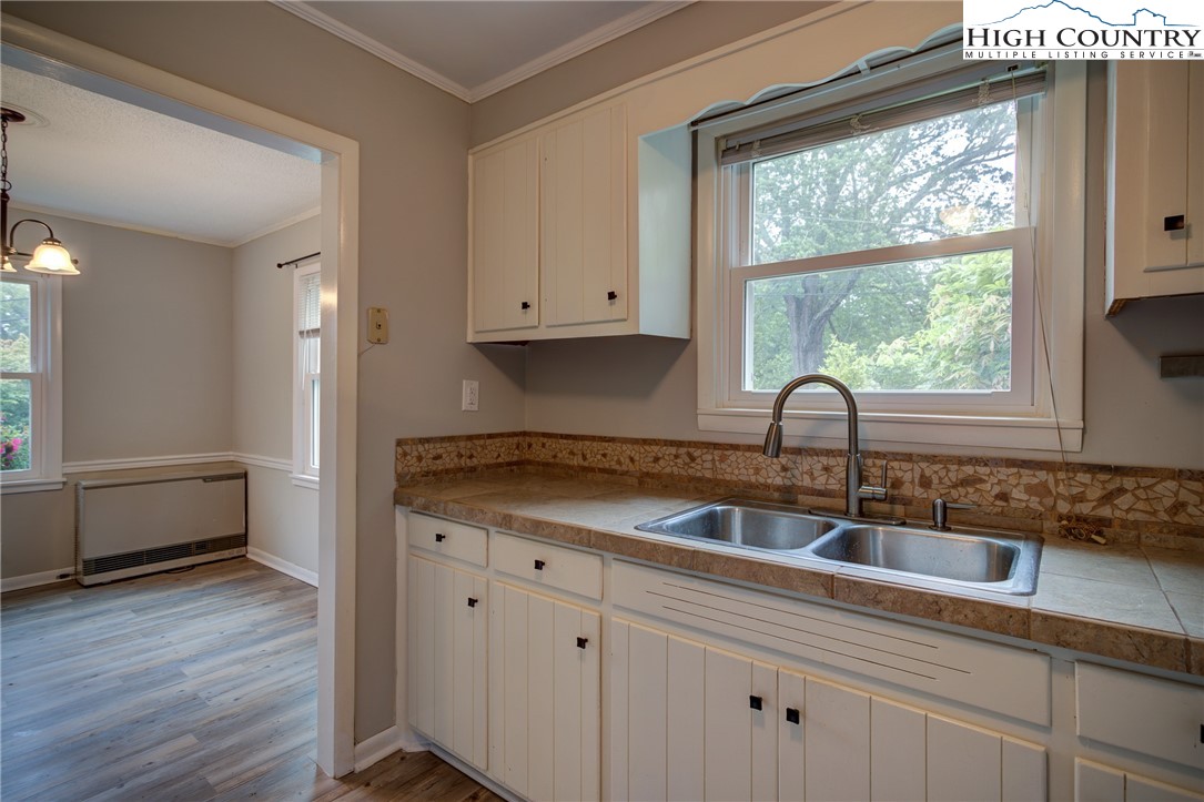 684 Queen Street Boone, NC 28607 - Photo 12 of 26 Gallery Image 12