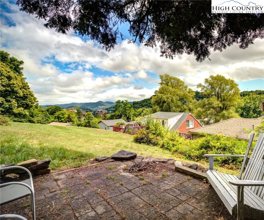 684 Queen Street Boone, NC 28607 - Photo 24 of 26 Gallery Image 24