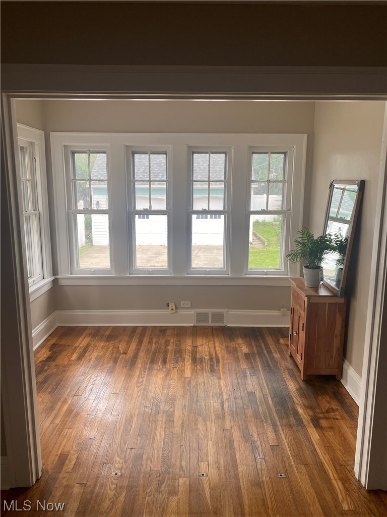 4688 Rockwood Road Cleveland, OH 44125 - Photo 19 of 35 View of sunroom