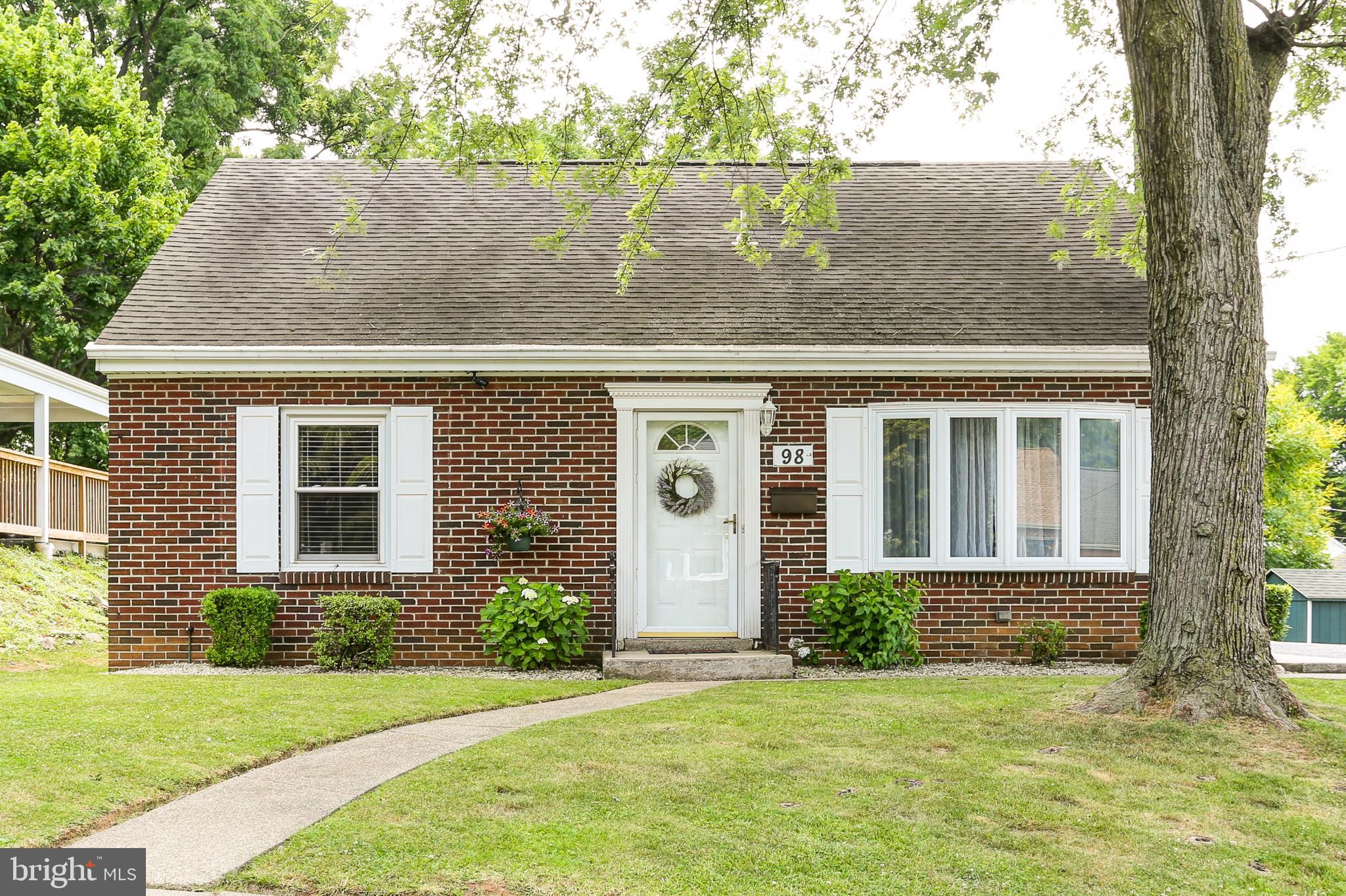 98 Oneida Road Camp Hill, PA 17011 - Photo 1 of 28 Gallery Image 1
