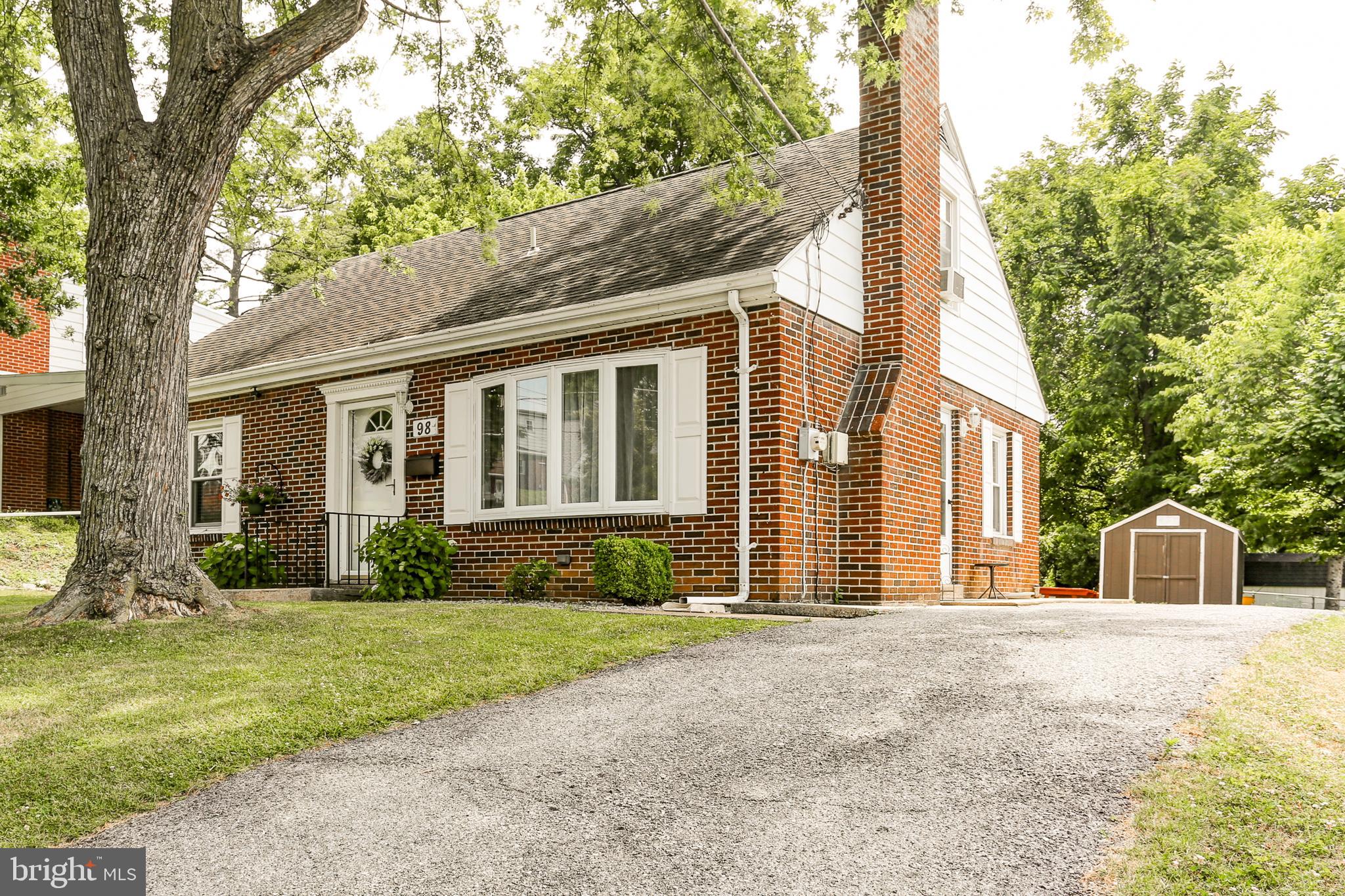98 Oneida Road Camp Hill, PA 17011 - Photo 2 of 28 Gallery Image 2
