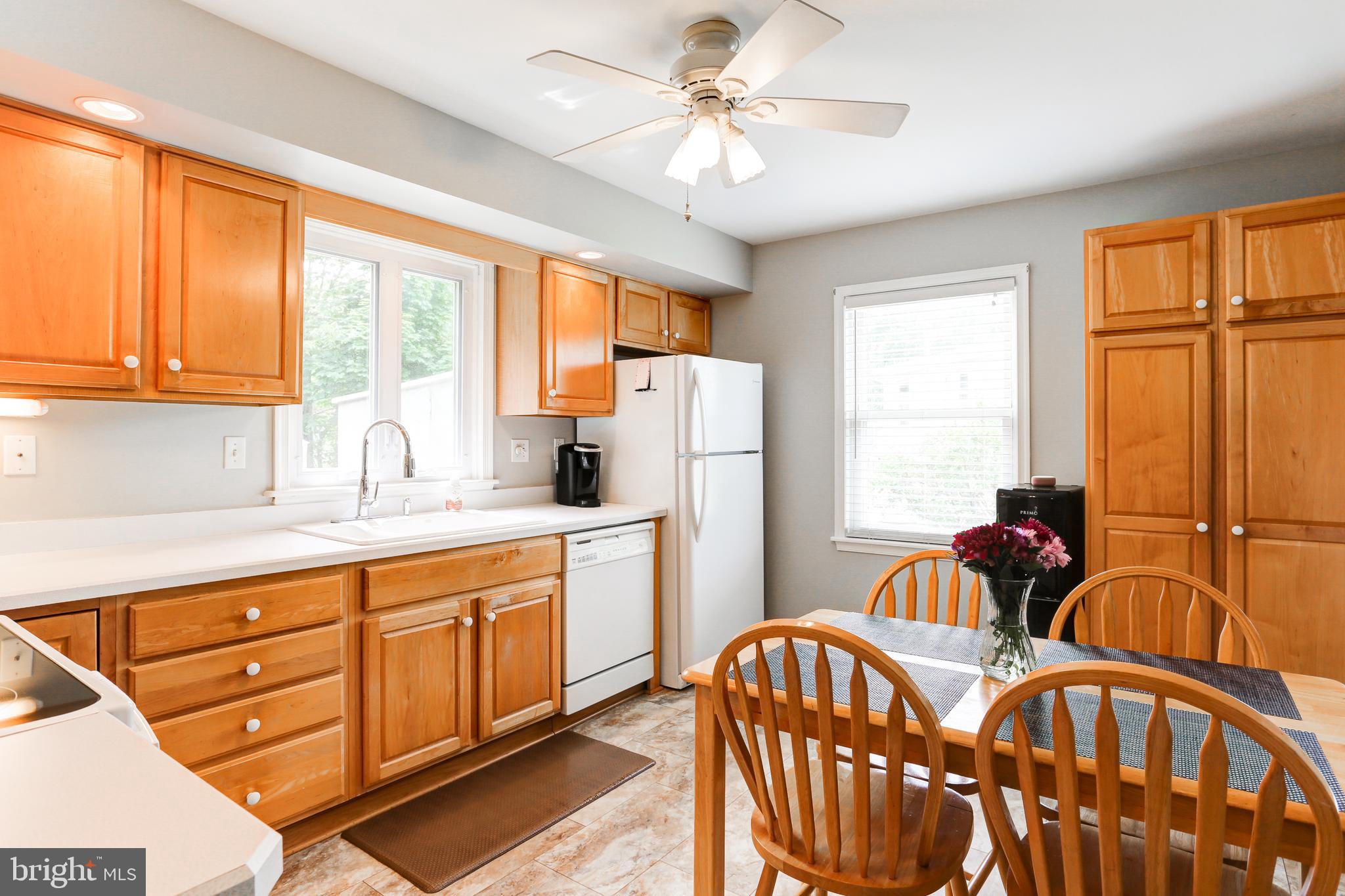 98 Oneida Road Camp Hill, PA 17011 - Photo 6 of 28 Gallery Image 6