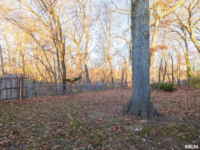 $160,000 | 134 Field Grove Court, East Peoria, IL 61611