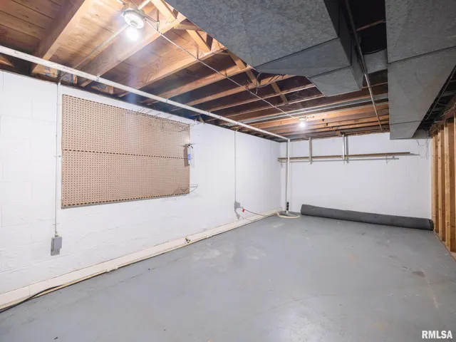 $160,000 | 134 Field Grove Court, East Peoria, IL 61611