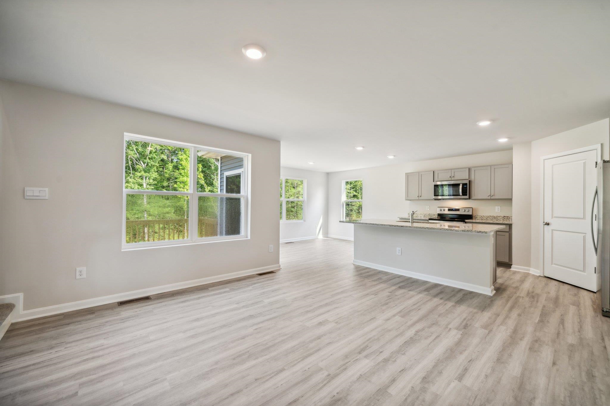 111 Meadow Ridge Way Staunton, VA 24401 - Photo 2 of 20