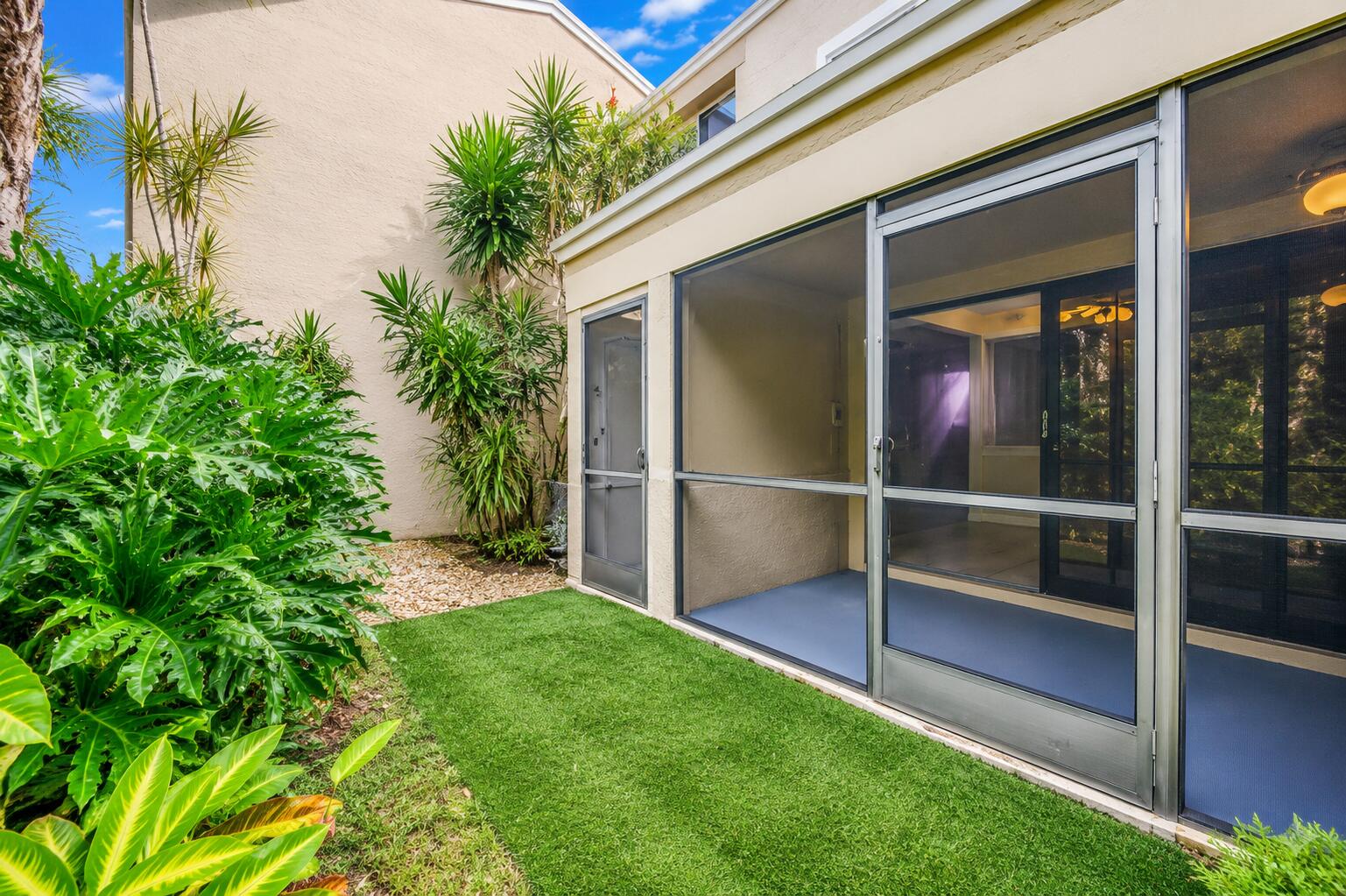 1169 Northwest 13th Street, Unit 1 Boca Raton, FL 33486 - Photo 11 of 13 62811630-BED1-4C1D-BA7F-4D435613B0A2
