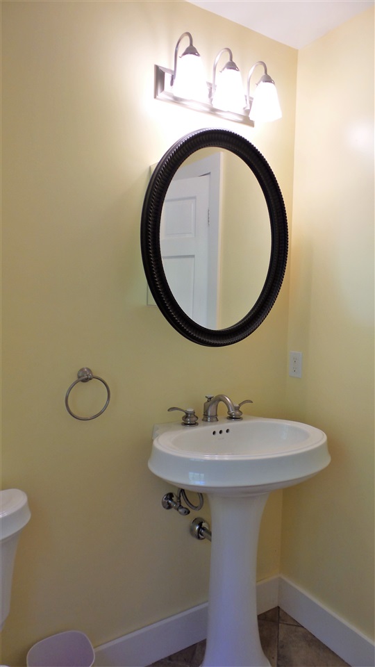 2724 Cambridge Road Fletcher, VT 05444 - Photo 8 of 40