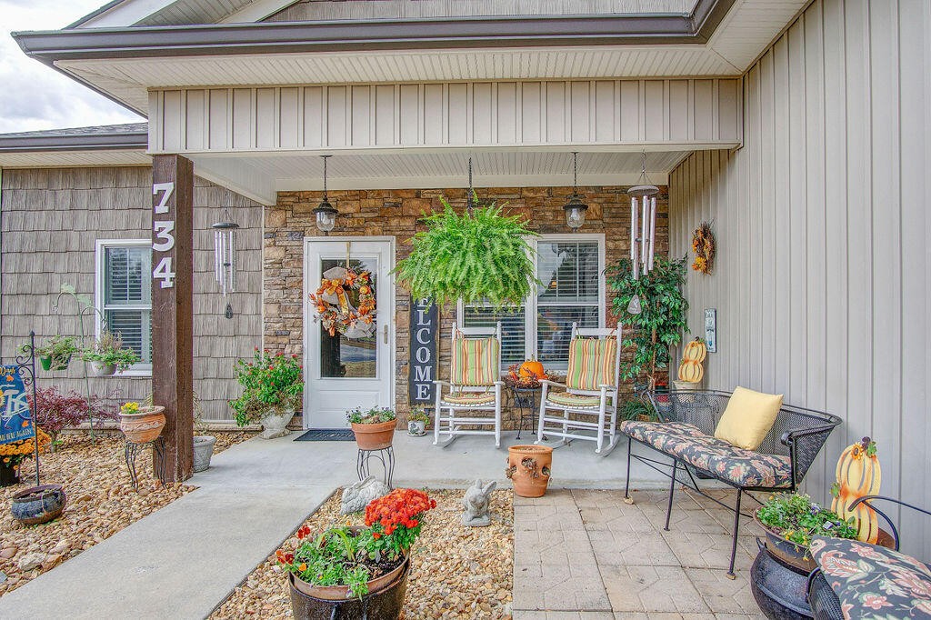 734 Bryant Road Cohutta, GA 30710 - Photo 5 of 42 a view of a chairs and table in a patio