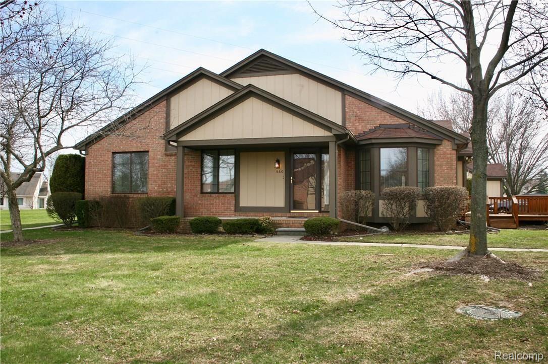 360 Meadow Bridge Drive Rochester, MI 48307 - Photo 1 of 12 fullsizeoutput_818.jpeg