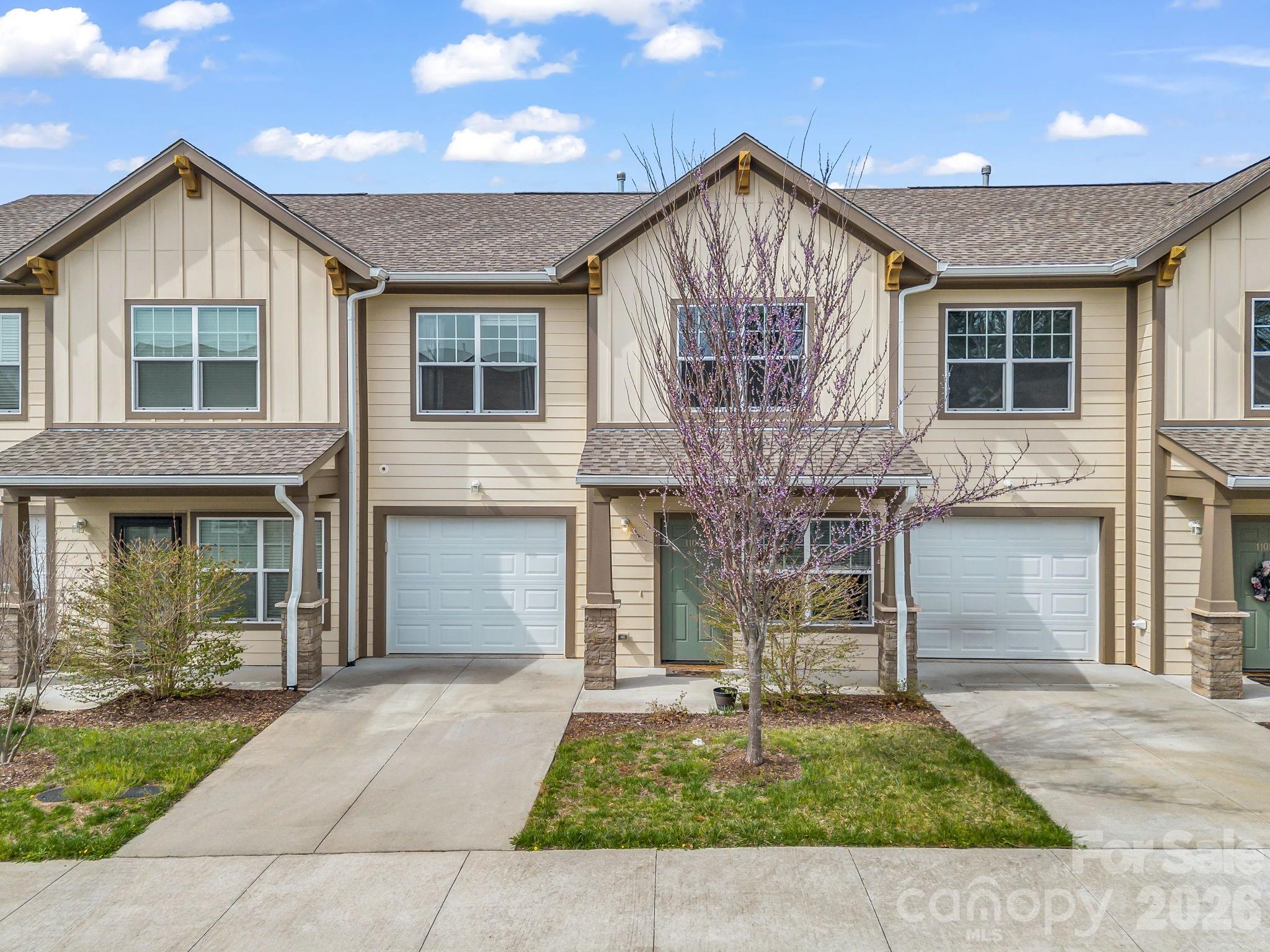 1106 Lynwood Forest Road Arden, NC 28704 - Photo 1 of 38