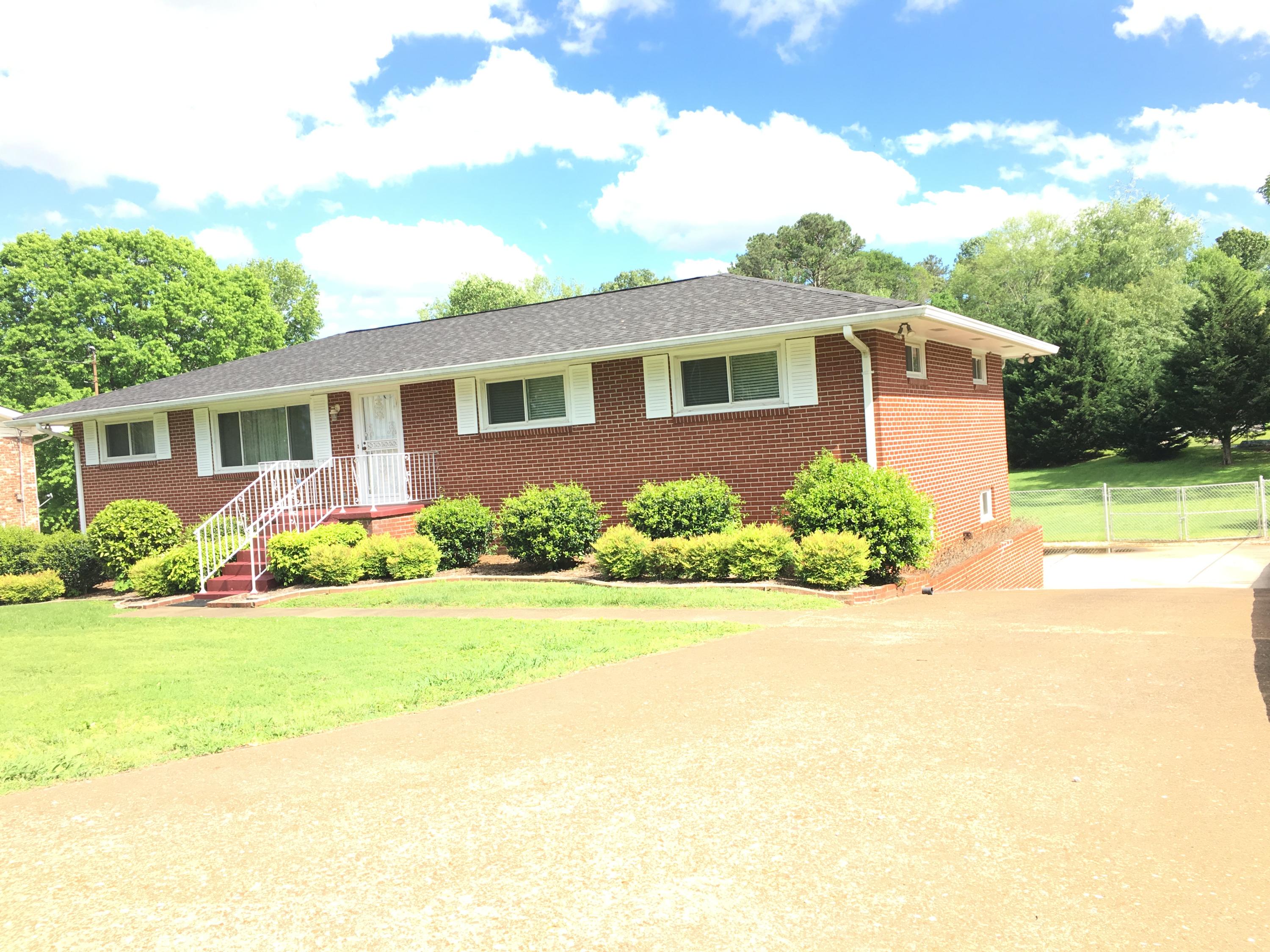 4004 Webb Road Chattanooga, TN 37416 - Photo 1 of 34 IMG_5111