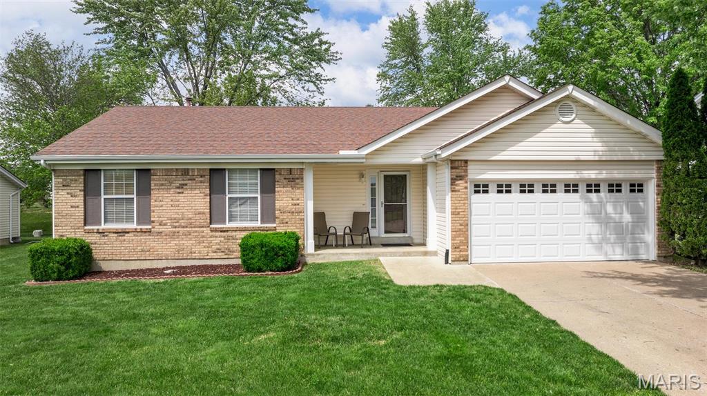 814 Haversham Drive St. Charles, MO 63304 - Photo 3 of 60