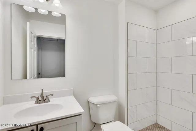 $1,250,000 | 20 Brayton Road, Queensbury, NY 12804