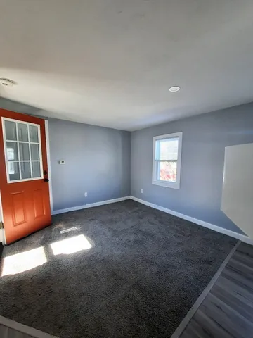 $1,950 | 8 Stoney Beach Road, Unit 2, Hull, MA 02045