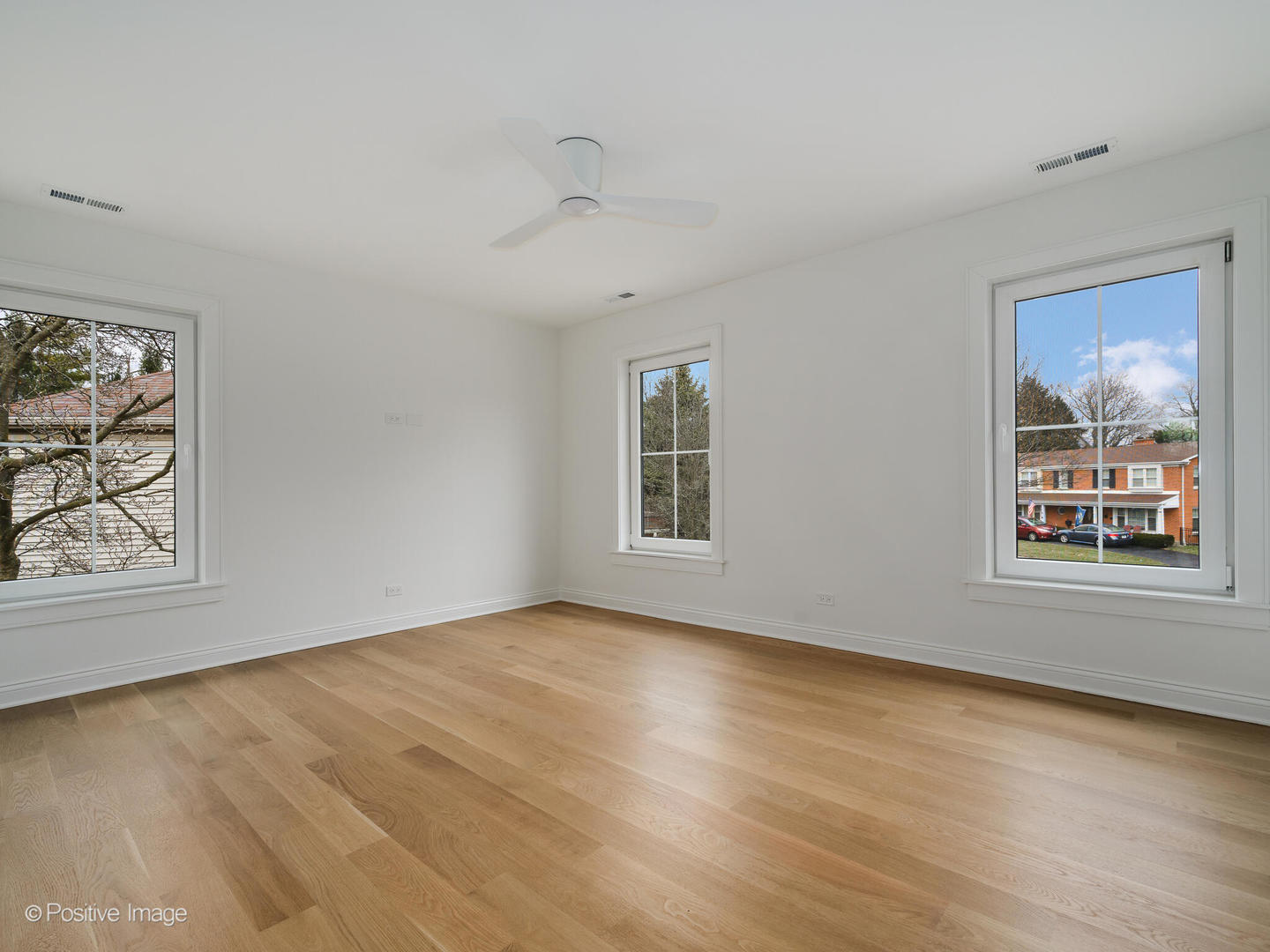 3031 Indianwood Road Wilmette, IL 60091 - Photo 13 of 28