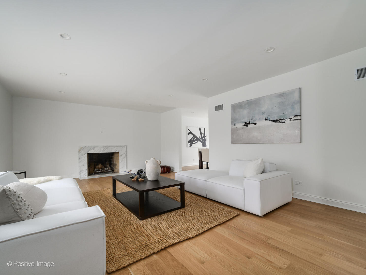 3031 Indianwood Road Wilmette, IL 60091 - Photo 4 of 28