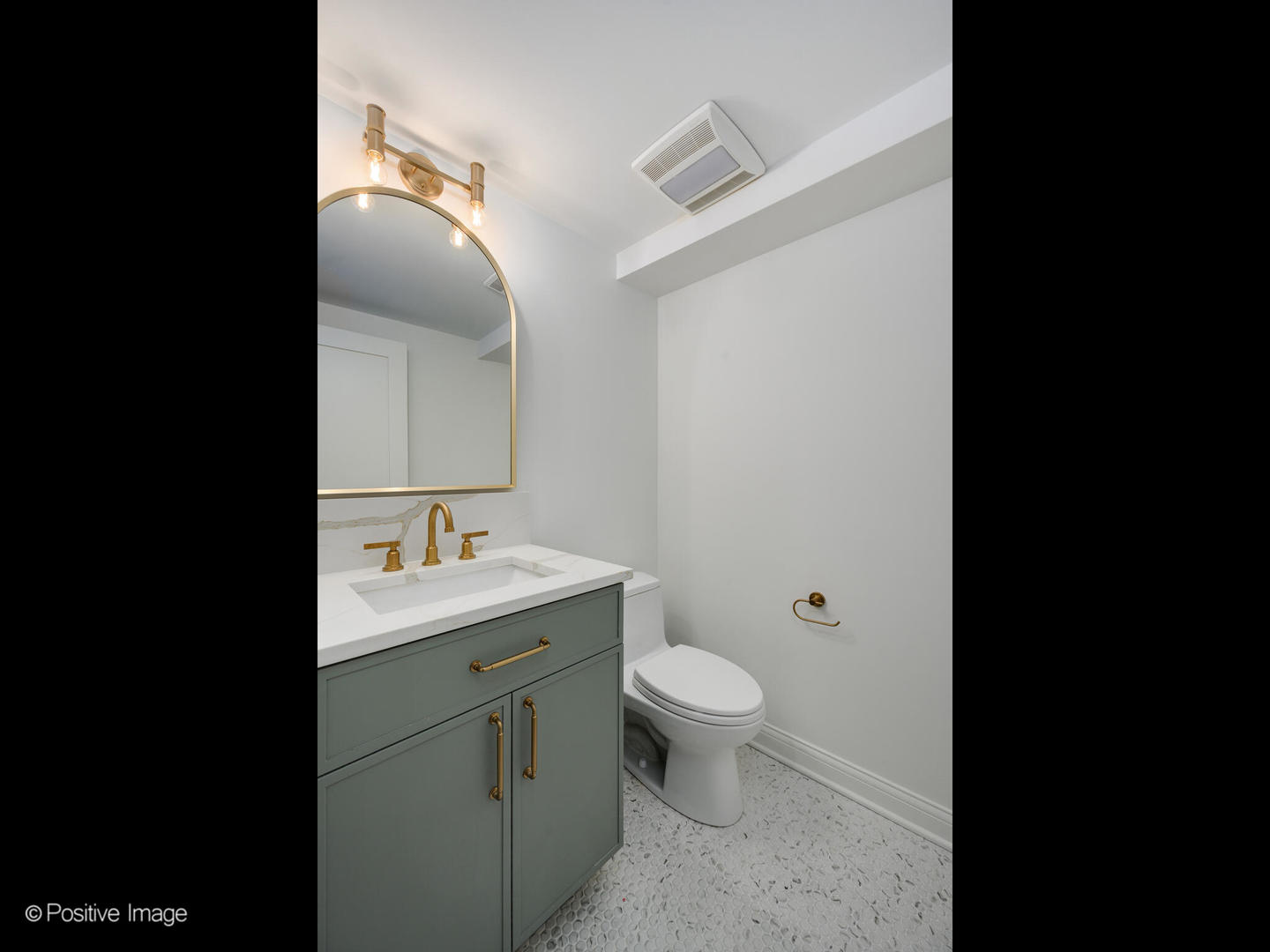 3031 Indianwood Road Wilmette, IL 60091 - Photo 10 of 28