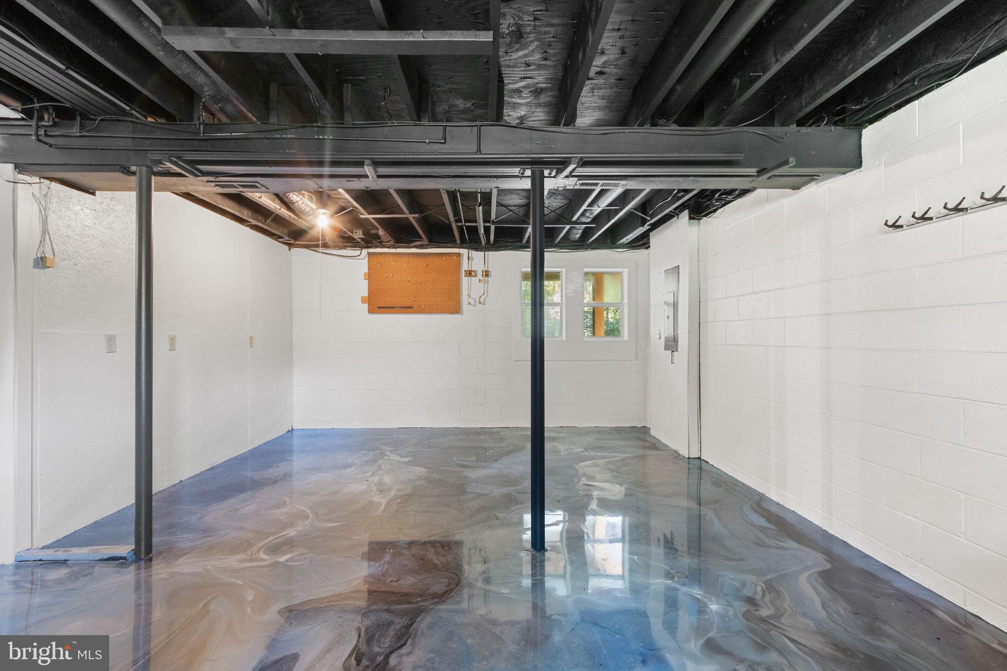 6035 Towles Mill Road Partlow, VA 22534 - Photo 42 of 66 a view of a garage