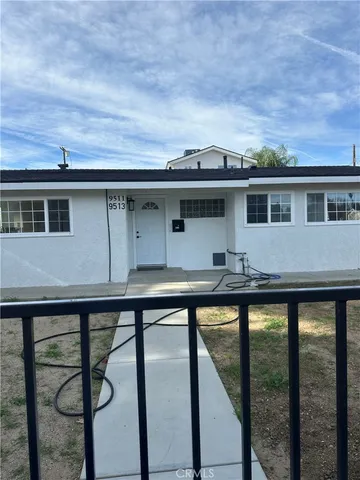 $5,000 | 9511 Hayvenhurst Avenue, Northridge, CA 91343