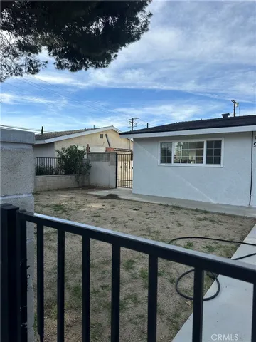 a view of a terrace with a outdoor space