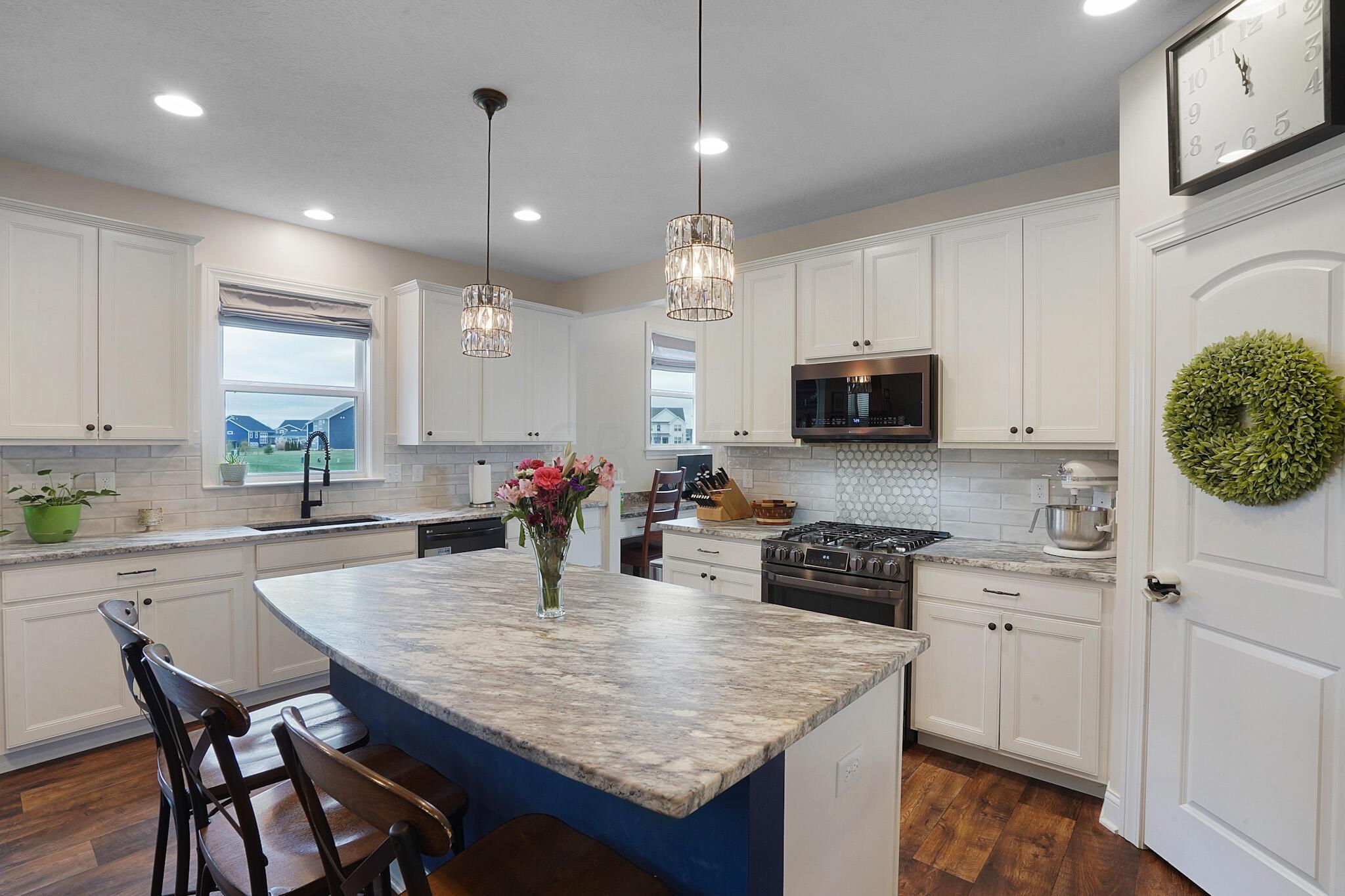 650 Eagle Walk Road Delaware, OH 43015 - Photo 6 of 76 DSC07668