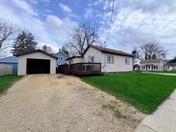 $169,900 | 2103 16th Street, Monroe, WI 53566