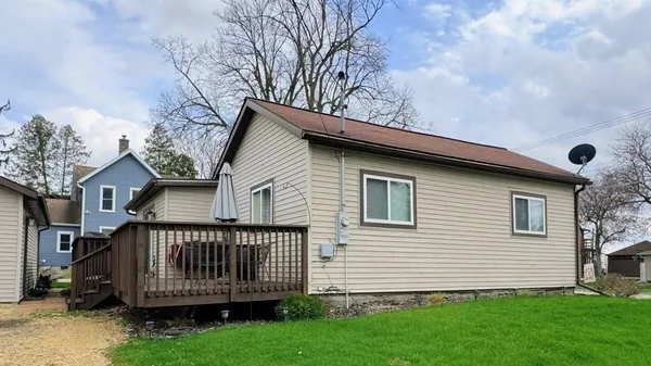 $169,900 | 2103 16th Street, Monroe, WI 53566