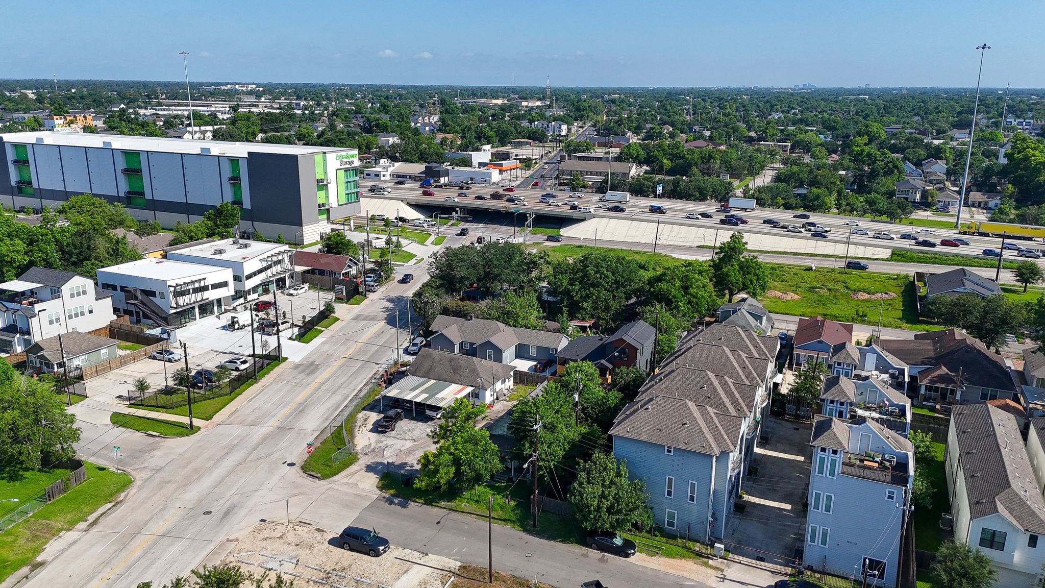 707 East 28th Street Houston, TX 77009 - Photo 10 of 28