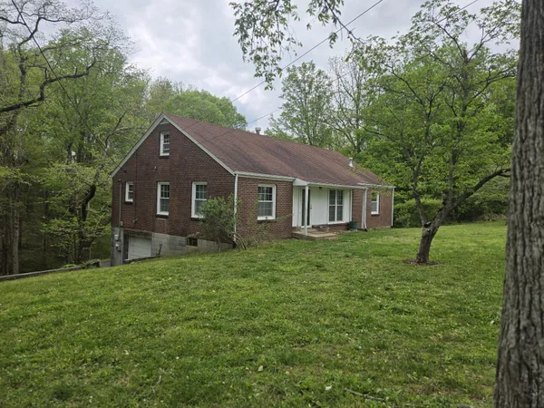 $1,700 | 2034 Lake Road, Greenbrier, TN 37073