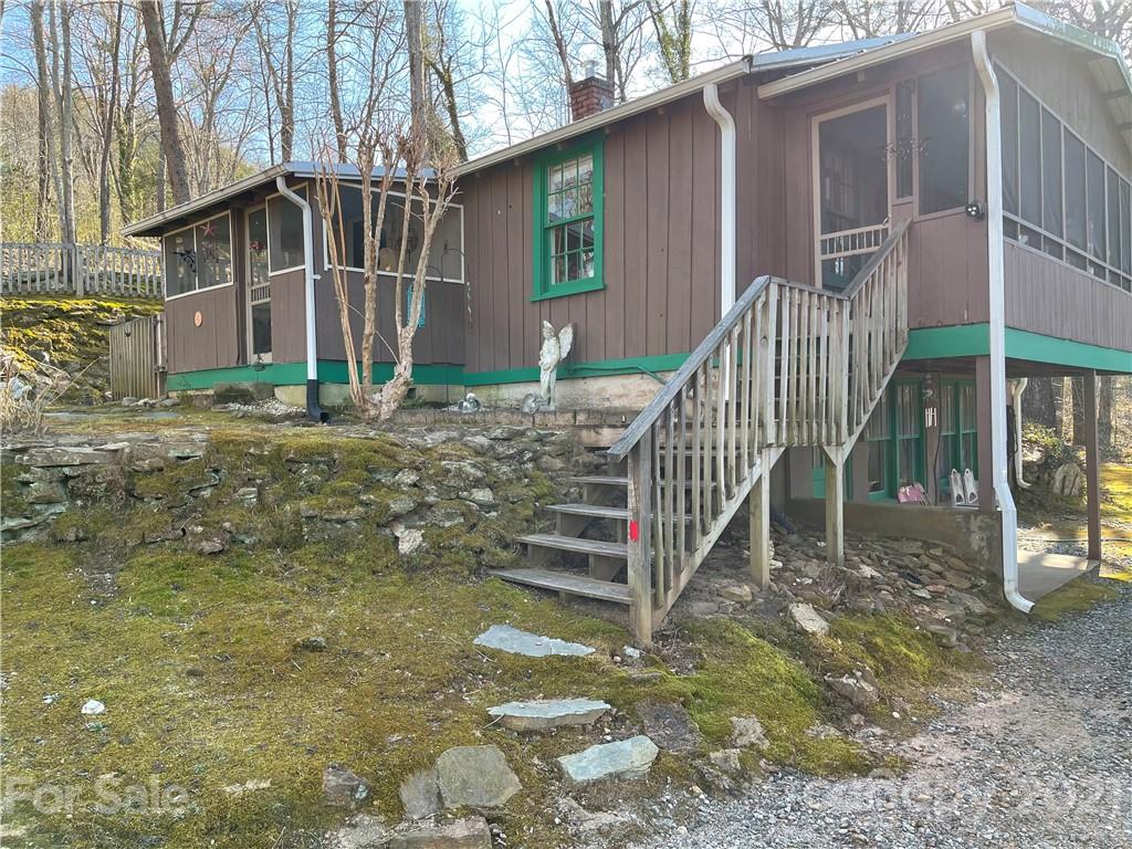 1201 Markham Road Tryon, NC 28782 - Photo 3 of 20