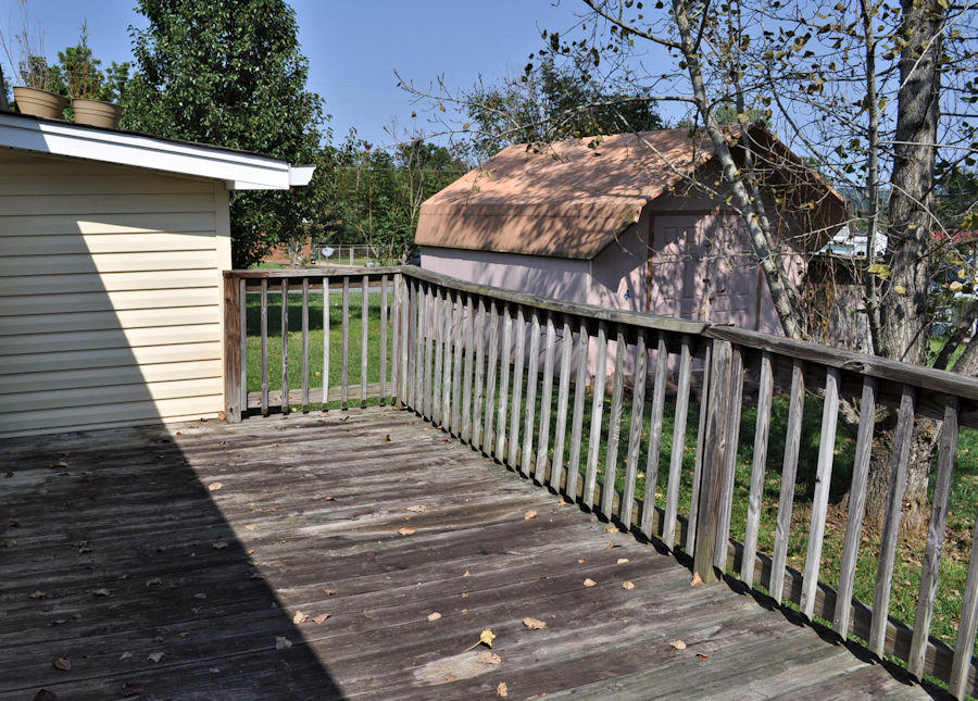 102 Blue Ridge Lane Seymour, TN 37865 - Photo 23 of 29 deck