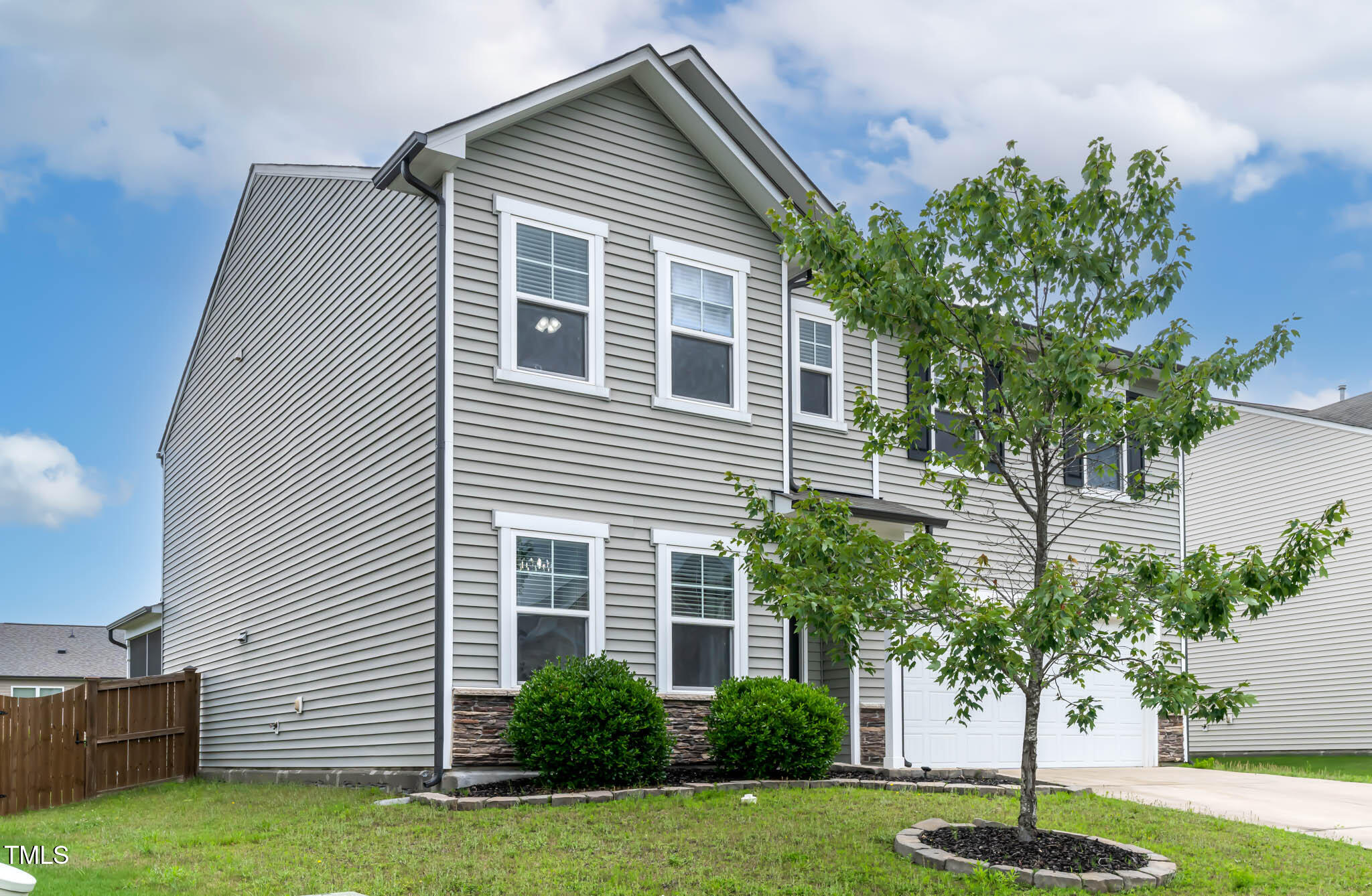 8005 Caithness Street Raleigh, NC 27616 - Photo 3 of 45 DSC08972