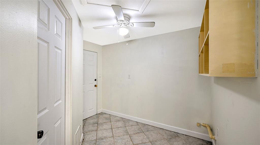 2512 Post Road Sarasota, FL 34231 - Photo 33 of 35