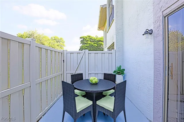 $195,000 | 13220 Whitehaven Lane, Unit 1402, Fort Myers, FL 33966