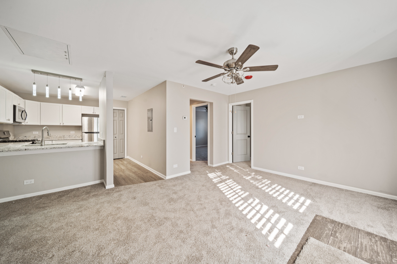5 South Virginia Road, Unit 8 Crystal Lake, IL 60014 - Photo 6 of 13