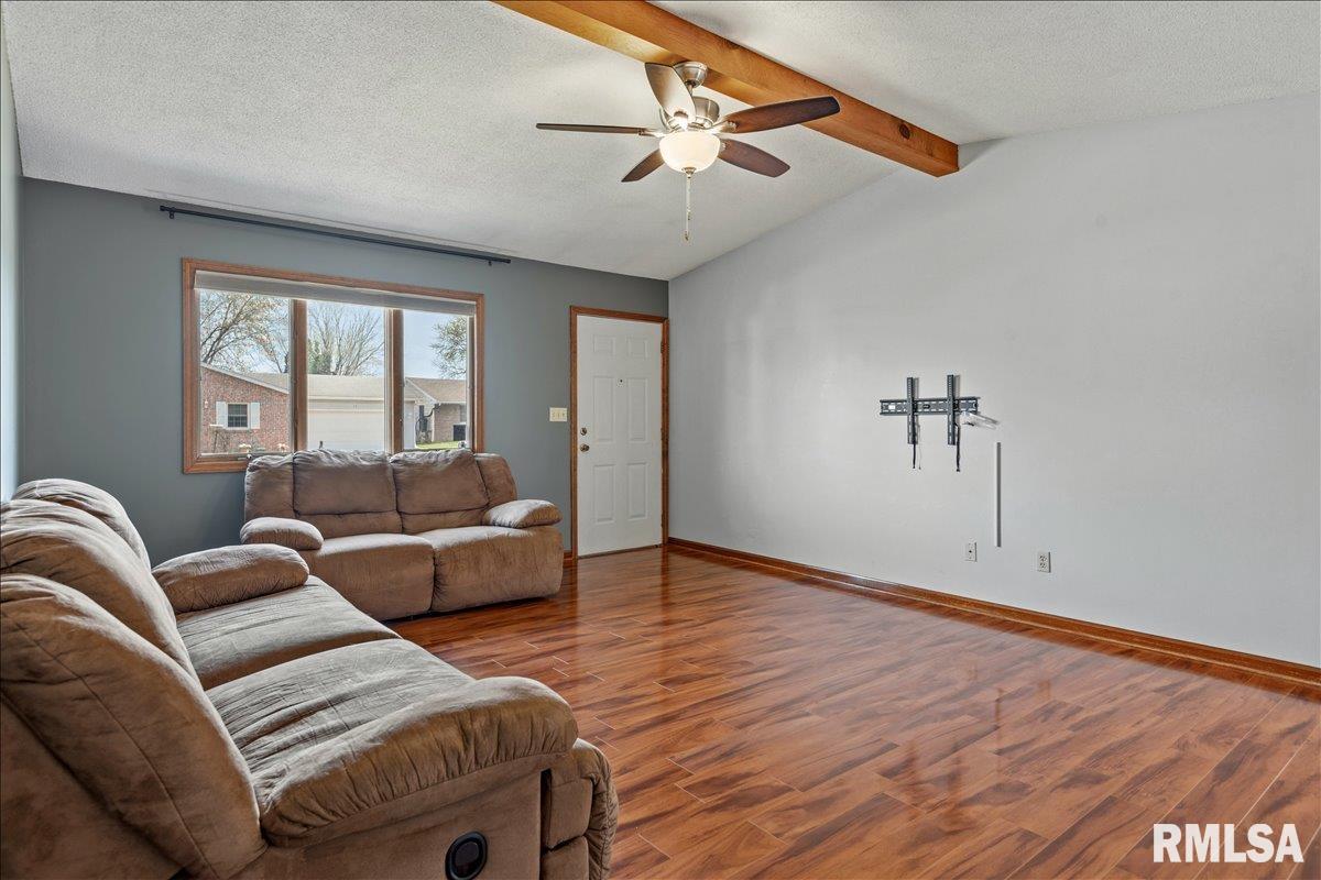 809 Diane Court Springfield, IL 62702 - Photo 6 of 32