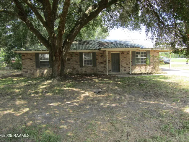 $84,500 | 3711 Redwood Drive, New Iberia, LA 70560