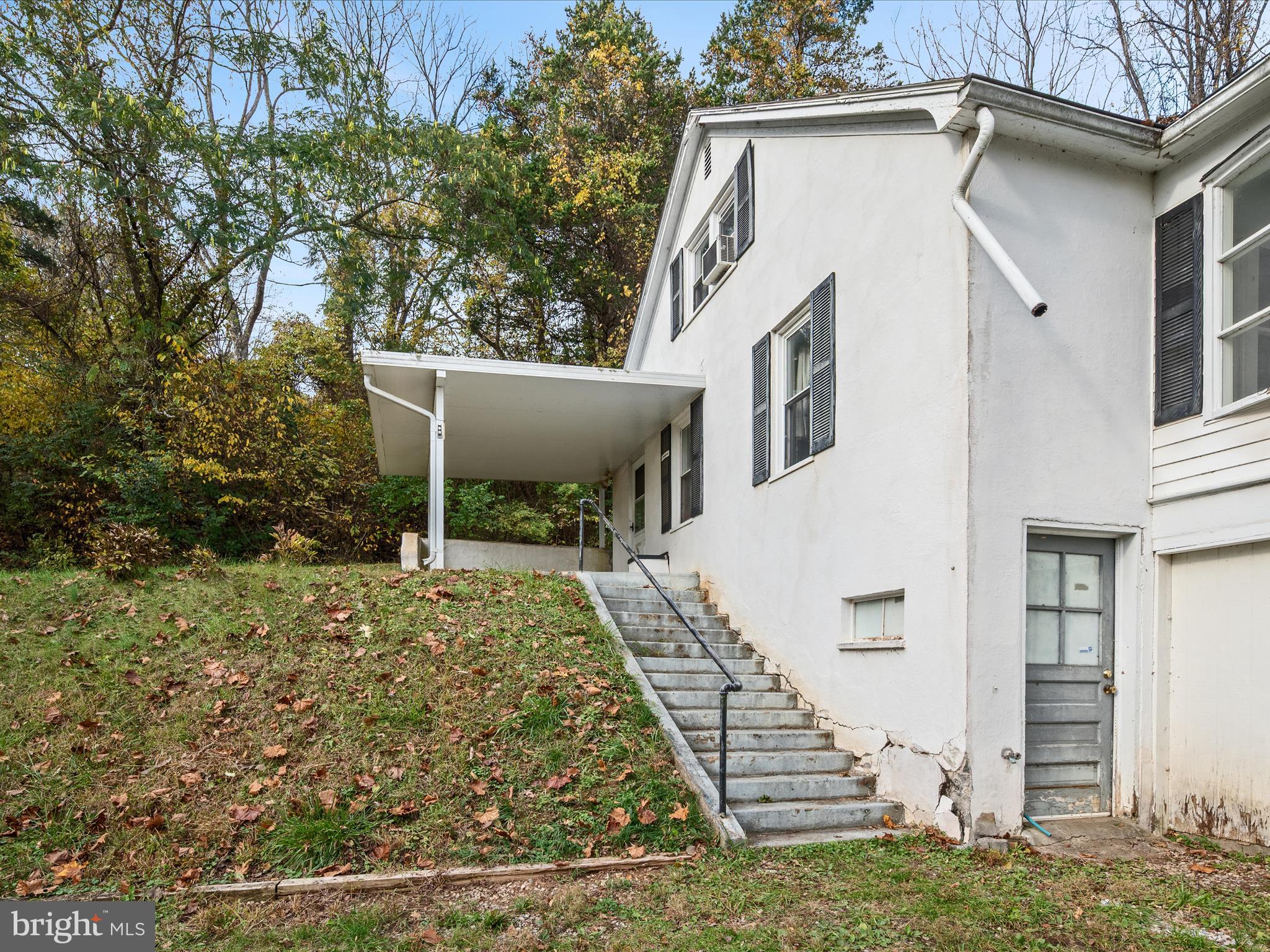 1621 Locke's Mill Road Berryville, VA 22611 - Photo 2 of 54 a view of a house with a yard