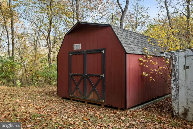 $529,000 | 1621 Locke's Mill Road, Berryville, VA 22611