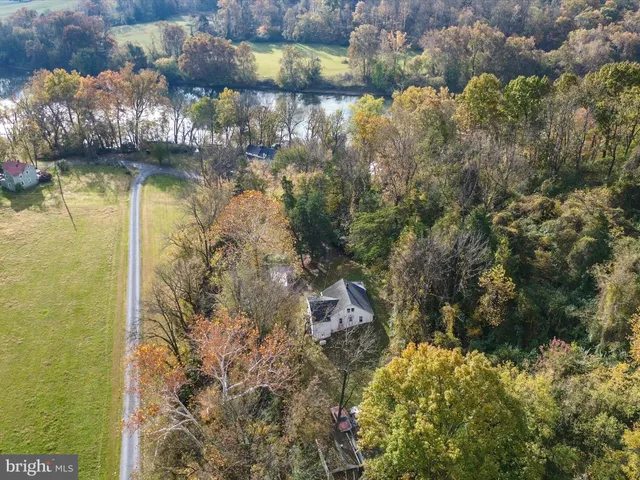 $529,000 | 1621 Locke's Mill Road, Berryville, VA 22611