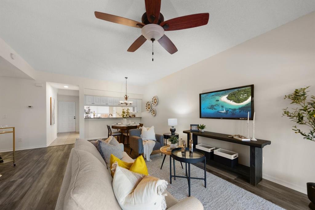 6330 99th Way North, Unit 14D Seminole, FL 33708 - Photo 14 of 35