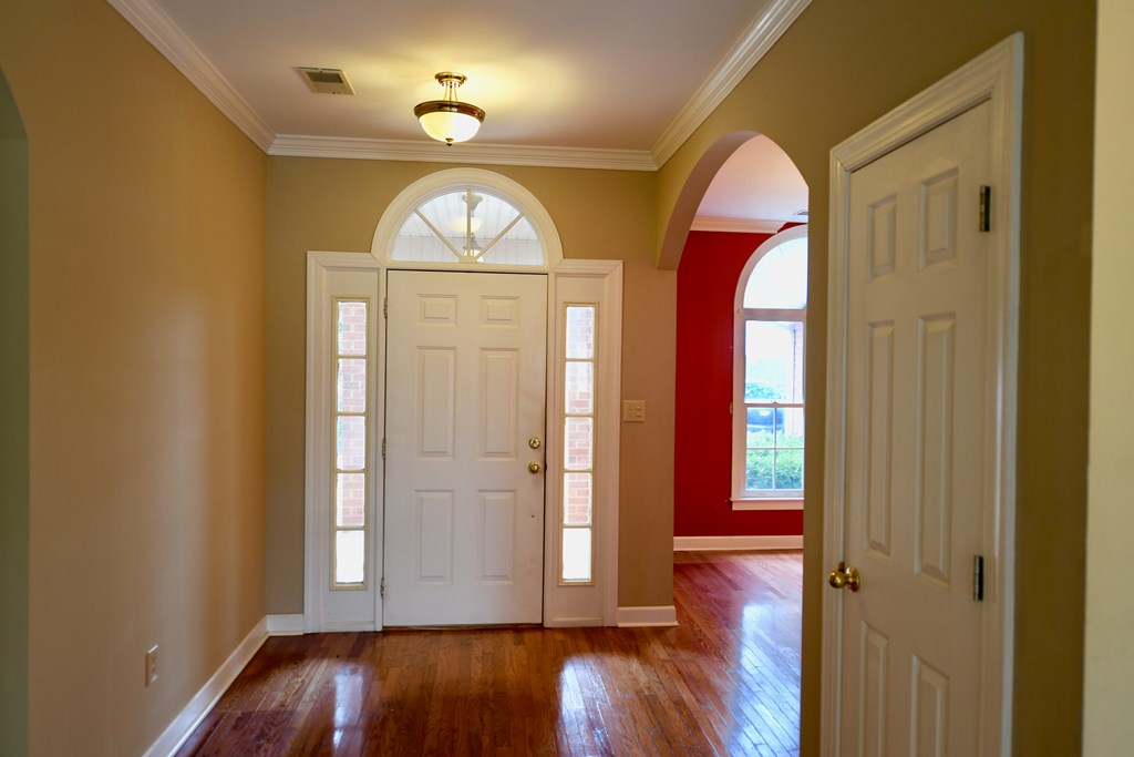204 Rivers Run Greenwood, SC 29649 - Photo 2 of 15 Gallery Image 2