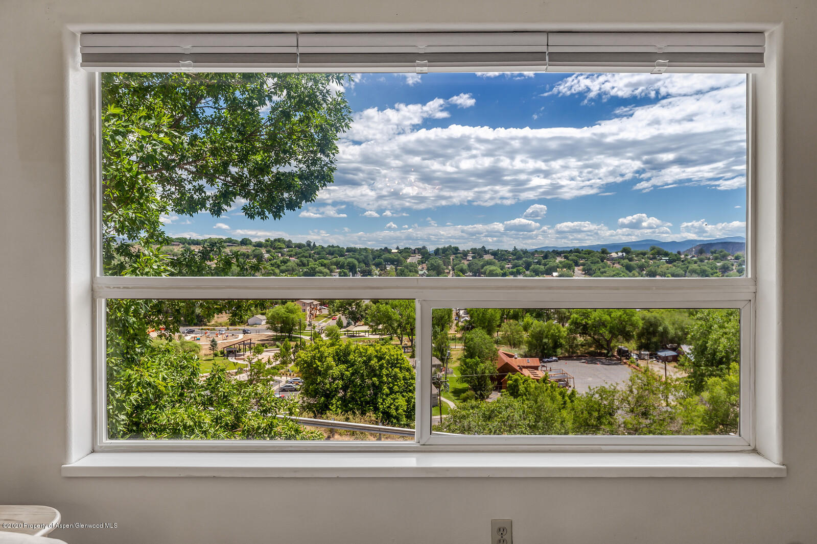 426 Lind Avenue Rifle, CO 81650 - Photo 7 of 20 a view of sky from window